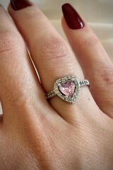 Premium Seri Sevgililer Günü Özel Pembe Zirkon Taşlı Kalp Tasarım Ayarlanabilir Kadın Çelik Yüzük