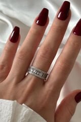 Premium Seri Baget Taşlı Yarım Tur Tasarım Ayarlanabilir Kadın Çelik Yüzük