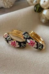 Mineli Renkli Çiçek Halka Tasarım Kararmaz Renk Atmaz Kadın Çelik Küpe