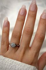 Premium Seri Çiçek Buketi Tasarım Çoklu Minimal Zirkon Taşlı Tek Taş Ayarlanabilir Kadın Çelik Yüzük