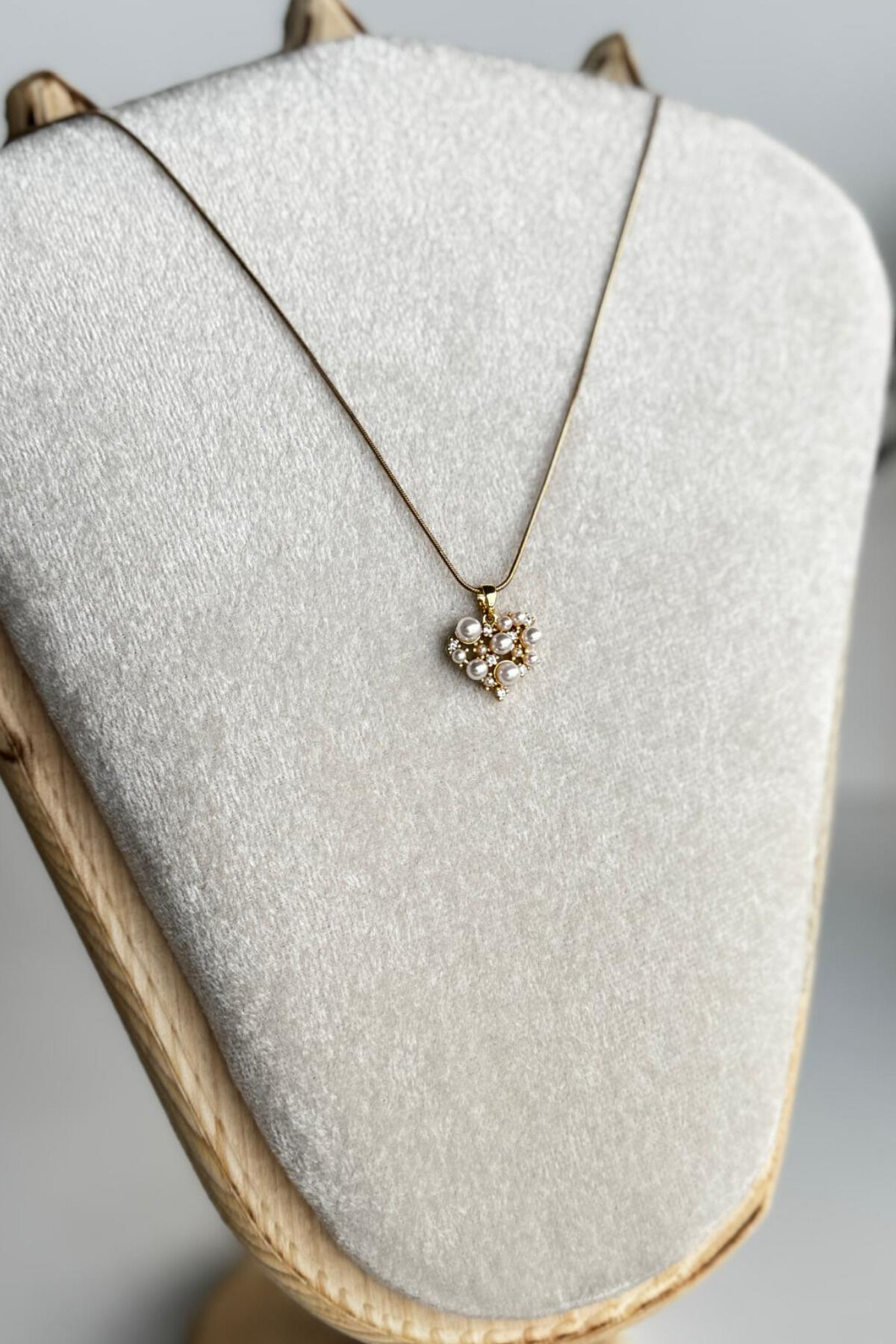 Premium Seri İncili Kalp Model Kadın Çelik Kolye