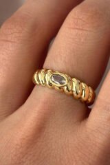 Burgulu Tek Taş Tasarım Ayarlanabilir Kadın Yüzük