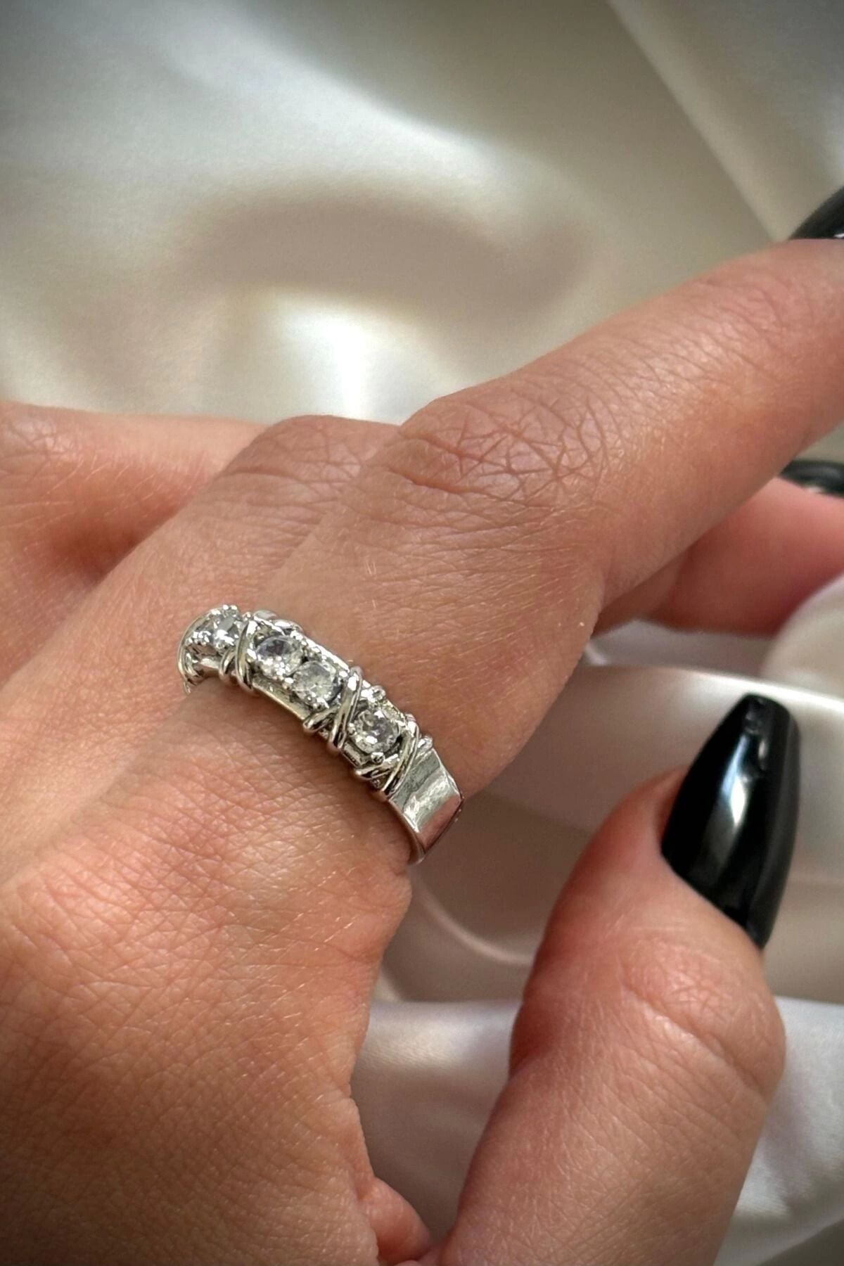 Yeni Seri XoXo Co Model Ayarlanabilir Kadın Çelik Yüzük