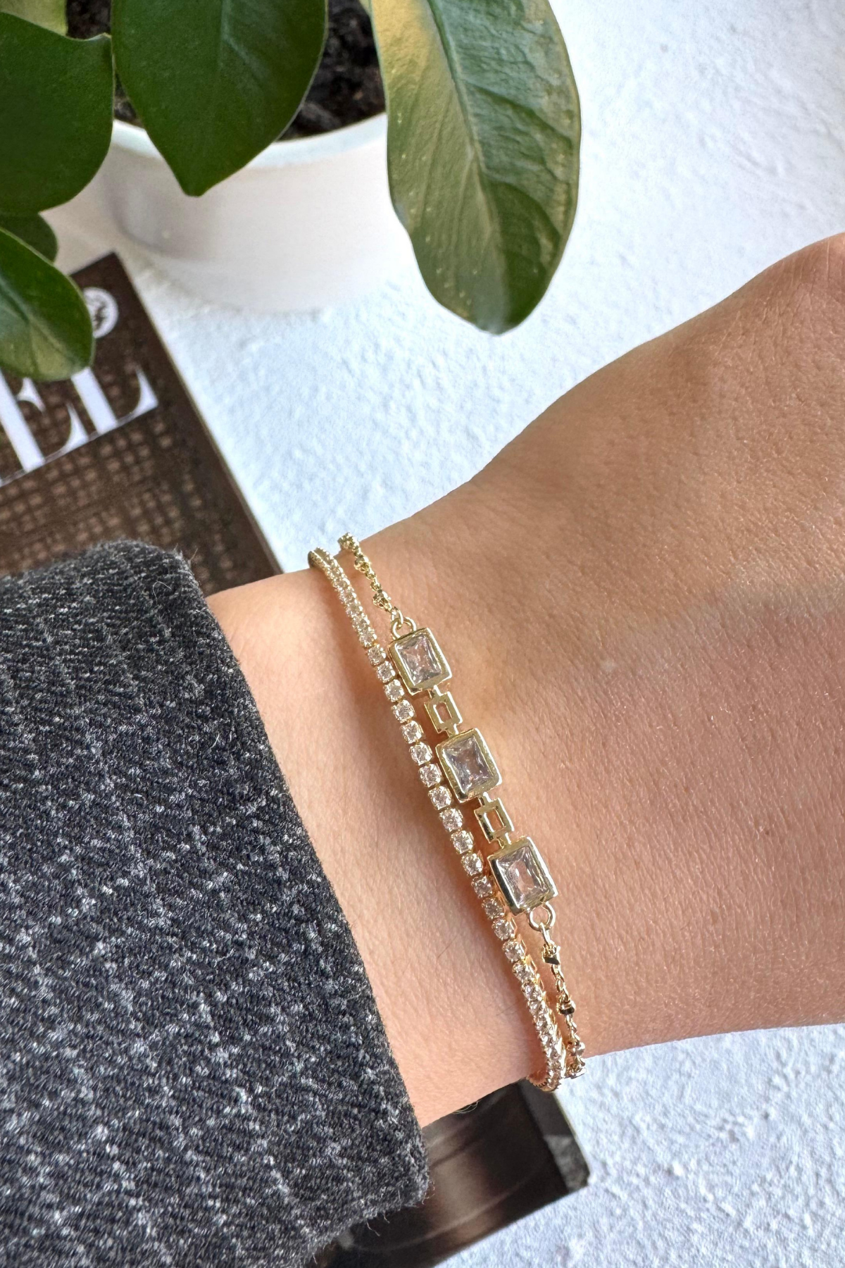 Yeni Sezon Çift Sıra Zincirli Baget Taşlı Su Yolu Renk Atmaz Kararmaz Garantili Kadın Çelik Bileklik Gold