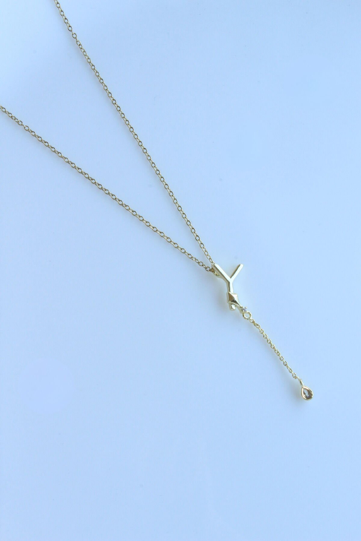 Uzak Şehir Y Harfli Çelik Alya Kolye Kararmaz Renk Atmaz