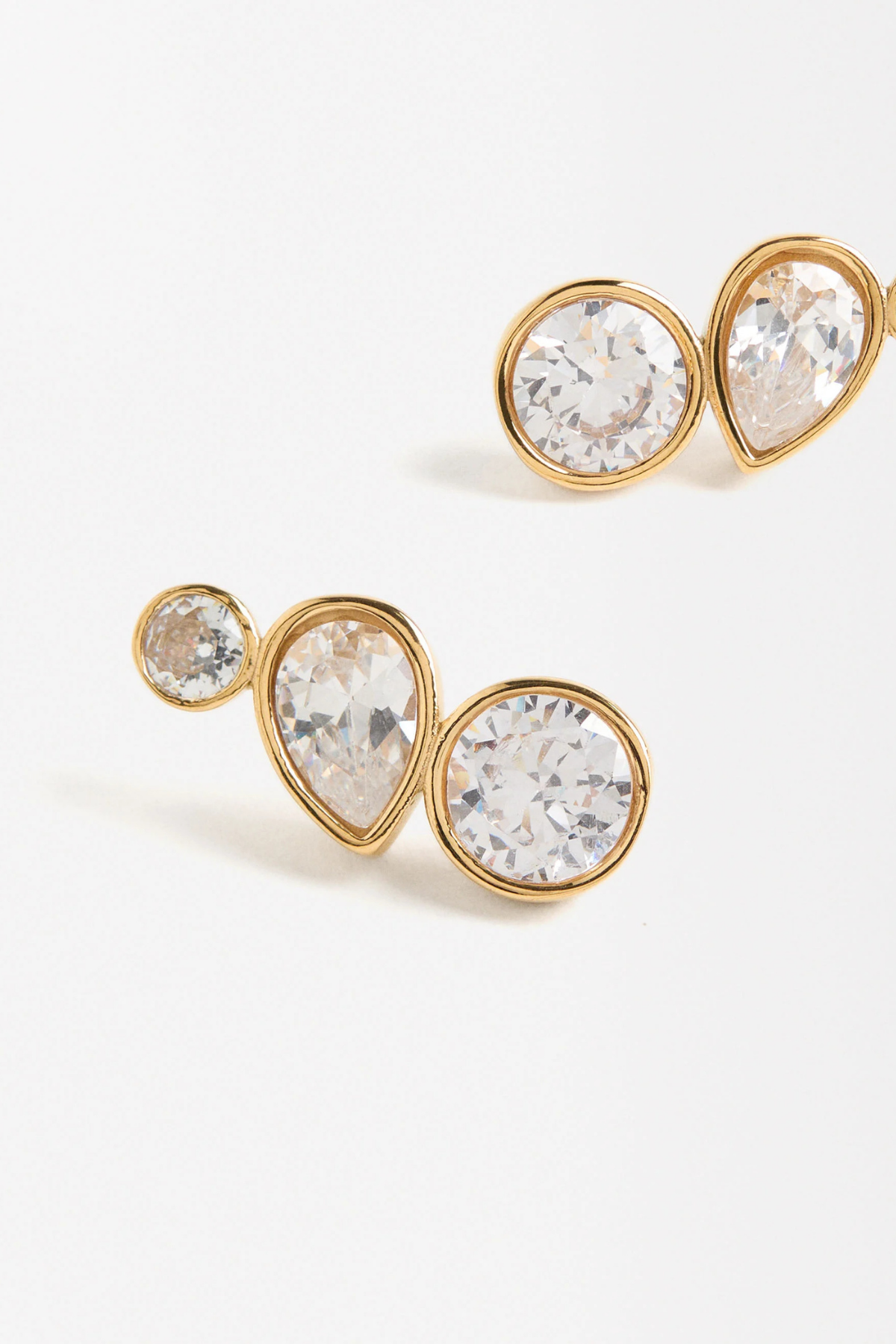 Premium Seri Crystal Cascade Tasarım Zirkon Taşlı Kadın Çelik Küpe