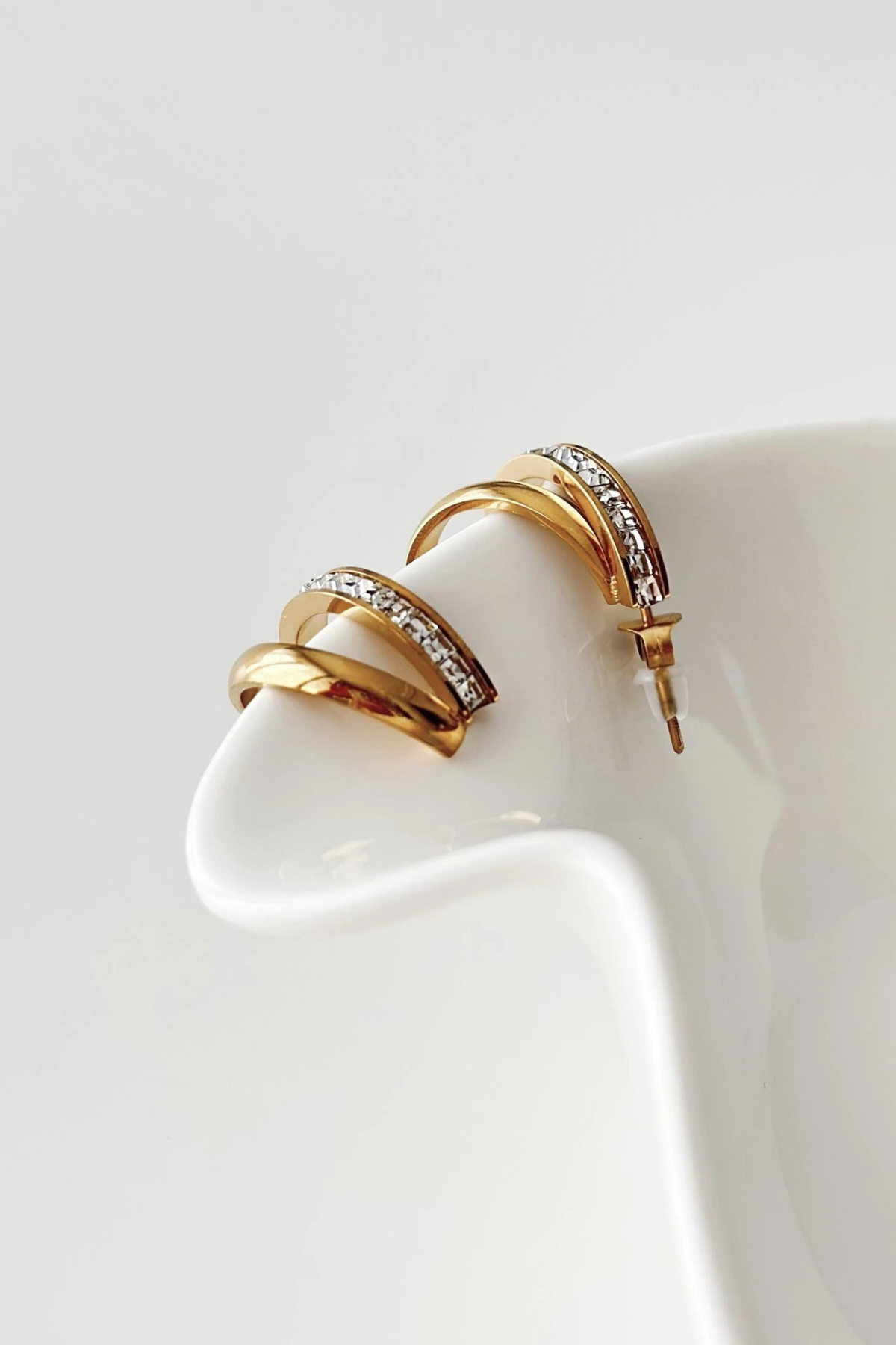 Premium Seri Dual Grace Tasarım İkili Görünüm Baget Zirkon Taş Detaylı Kadın Çelik Küpe