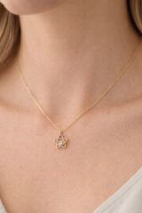 Zirkon Taşlı Yıldız Rüyası Tasarım Renk Atmaz Kararmaz Kadın Çelik Kolye