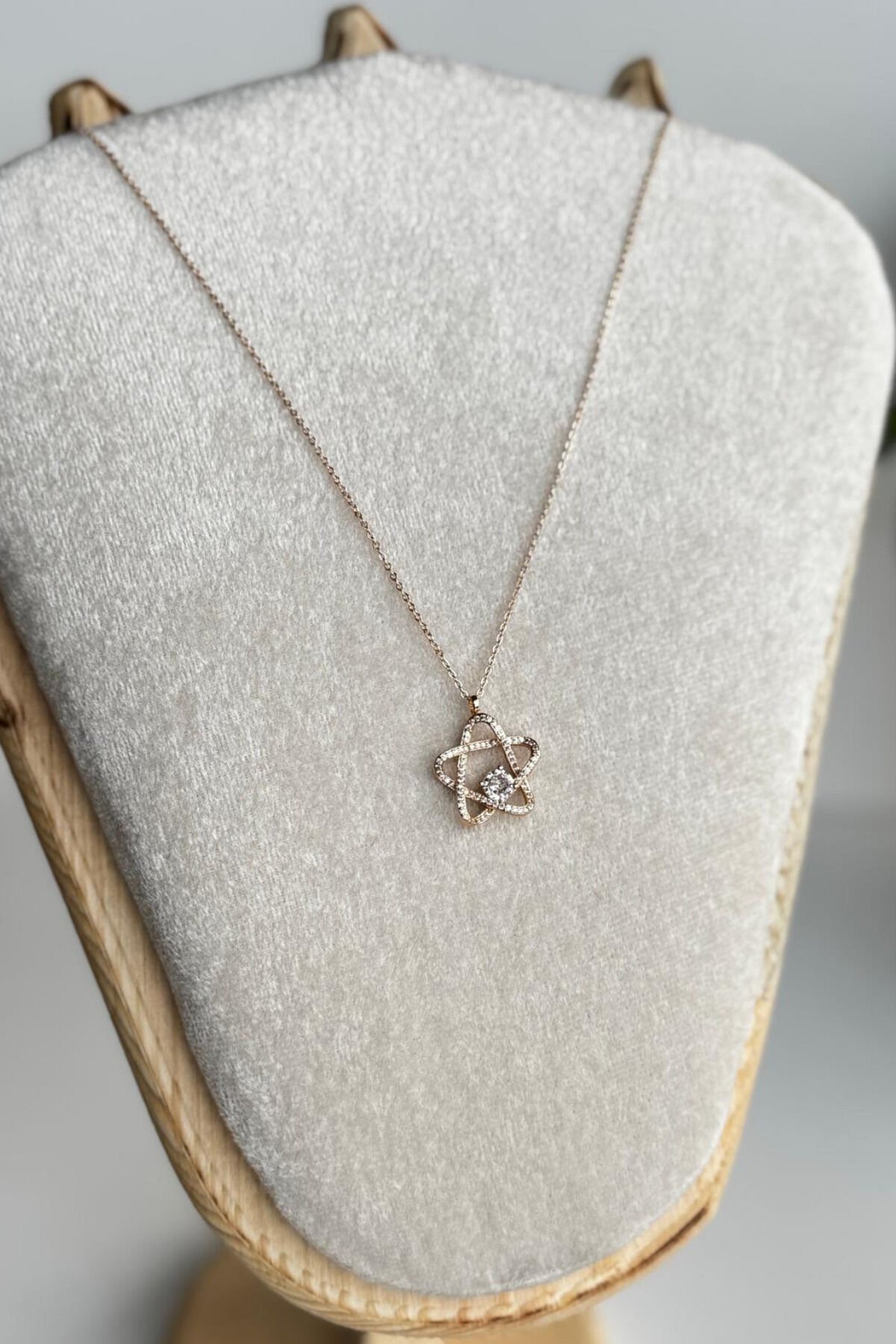 Zirkon Taşlı Yıldız Rüyası Tasarım Renk Atmaz Kararmaz Kadın Çelik Kolye