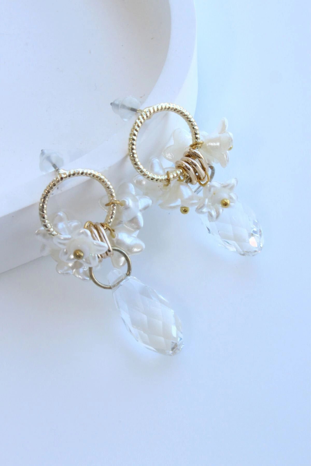 Özel Seri Çok Renkli İncili Çiçekli Kadın Çelik Küpe