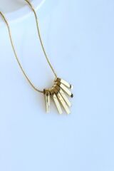 Parçacık Uçlu Tasarım Renk Atmaz Kararmaz Kadın Çelik Kolye