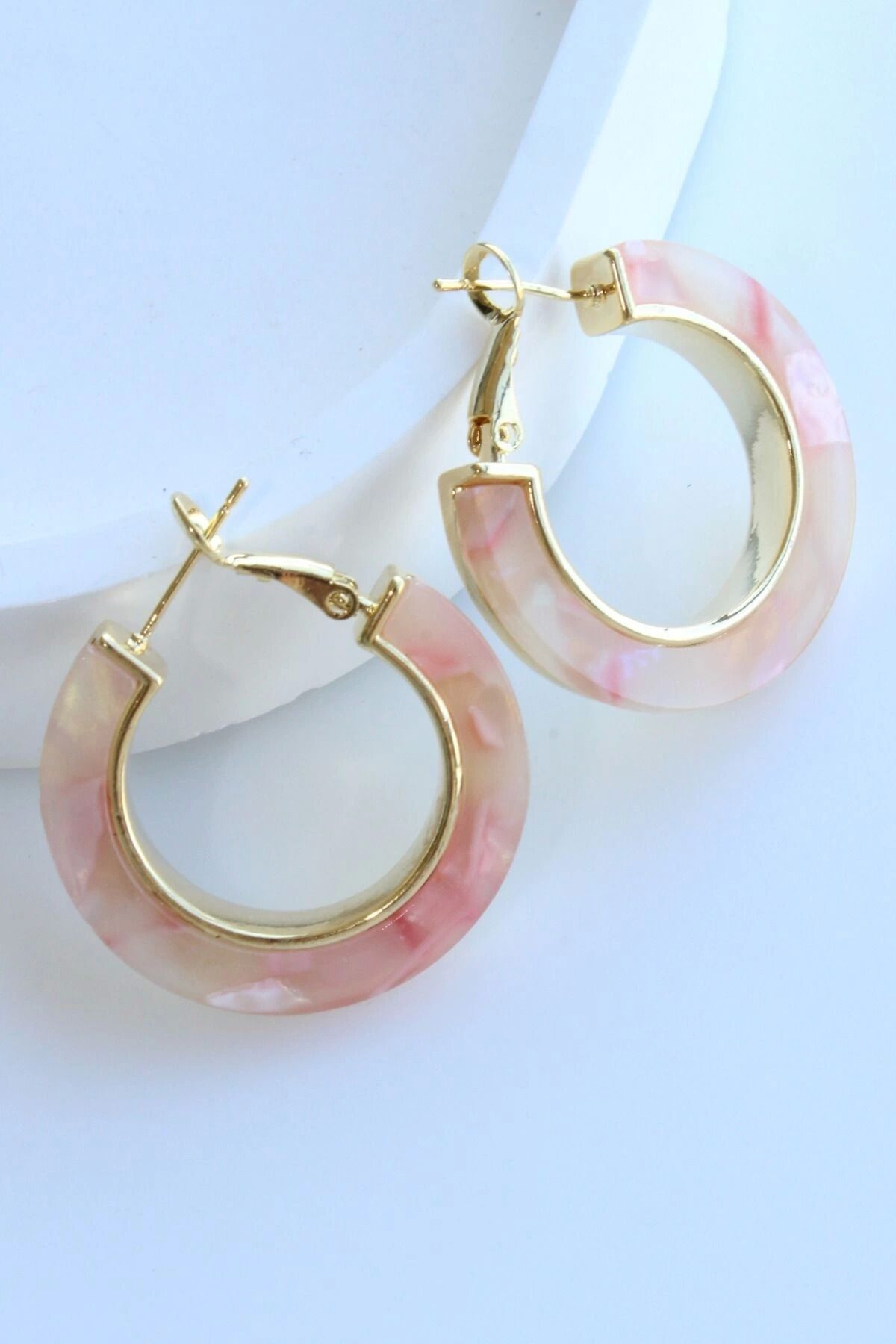 İthal Seri Çok Renkli Halka Tasarım Kadın Çelik Küpe