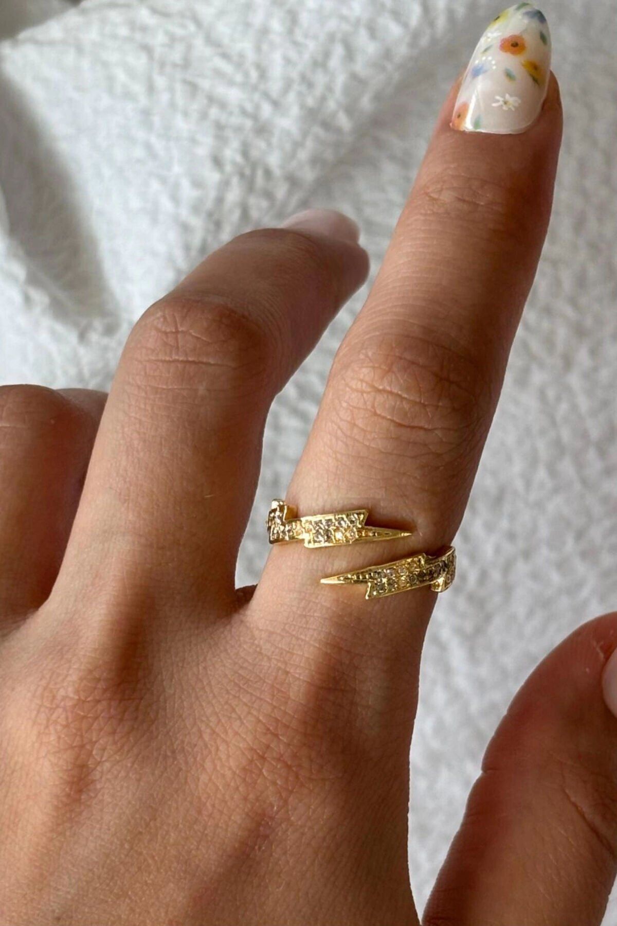 Özel Seri Şimşek Tasarım Ayarlanabilir Kadın Yüzük Gold