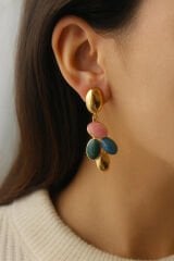 Mineli Renkli Sallantılı Çoklu Yaprak Motifli Tasarım Kararmaz Renk Atmaz Kadın Çelik Küpe