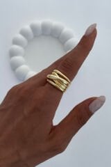 Özel Seri Cilalı İç İçe Geçmiş Çoklu Halka Model Geniş Bombe Tasarım Ayarlanabilir Kadın Çelik Yüzük