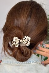 Çok Renkli Tasarım Lastikli Tül Detaylı Fiyonk Toka