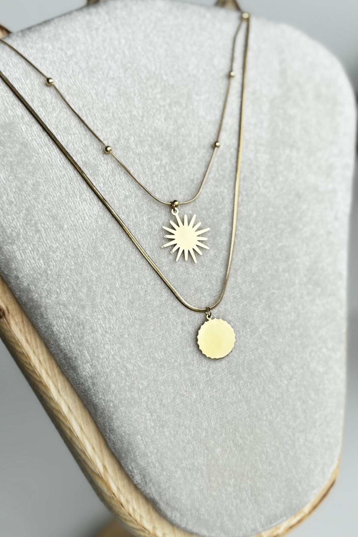 Premium Seri Kuzey Yıldızı Güneş Figürlü İtalyan Toplu Zincir Detaylı 45 Cm Kadın Çelik Kolye