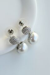 Yeni Sezon Kare İnci Model Zirkon Taşlı Çivi Kadın Küpe