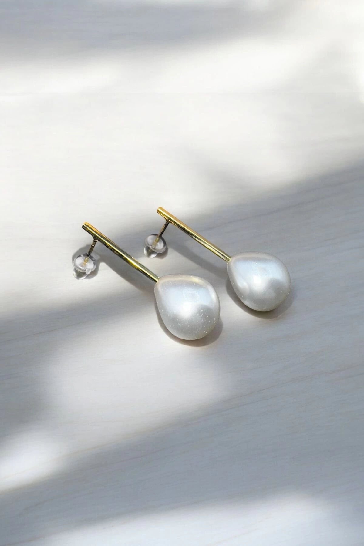 Özel Seri Sallantılı Uzun Damla İncili Çivi Model Kadın Çelik Küpe