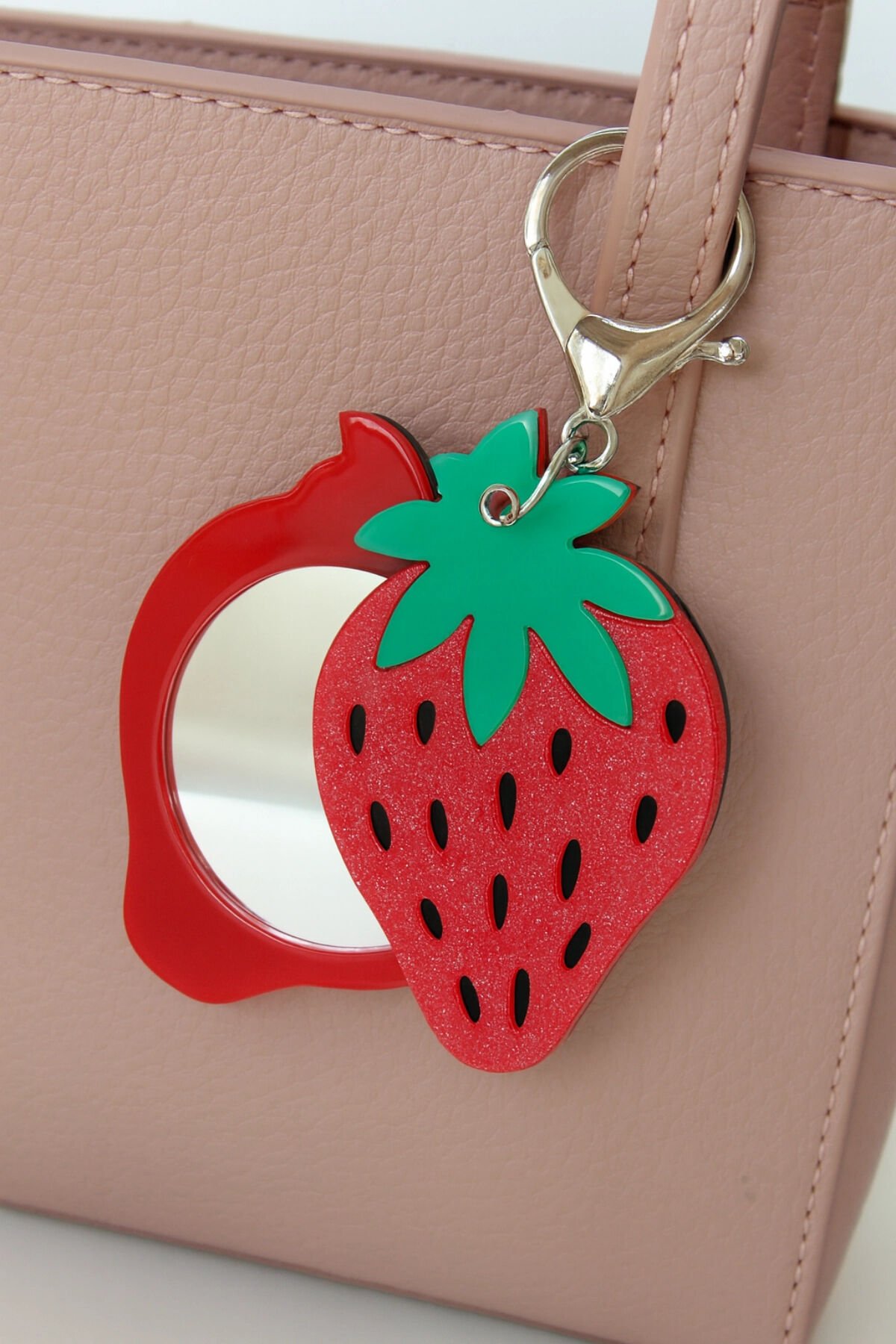 Çilek Tasarım Meyve Model Aynalı Kadın Çanta Charmı ve Anahtarlık