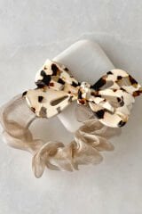 Çok Renkli Tasarım Lastikli Tül Detaylı Fiyonk Toka