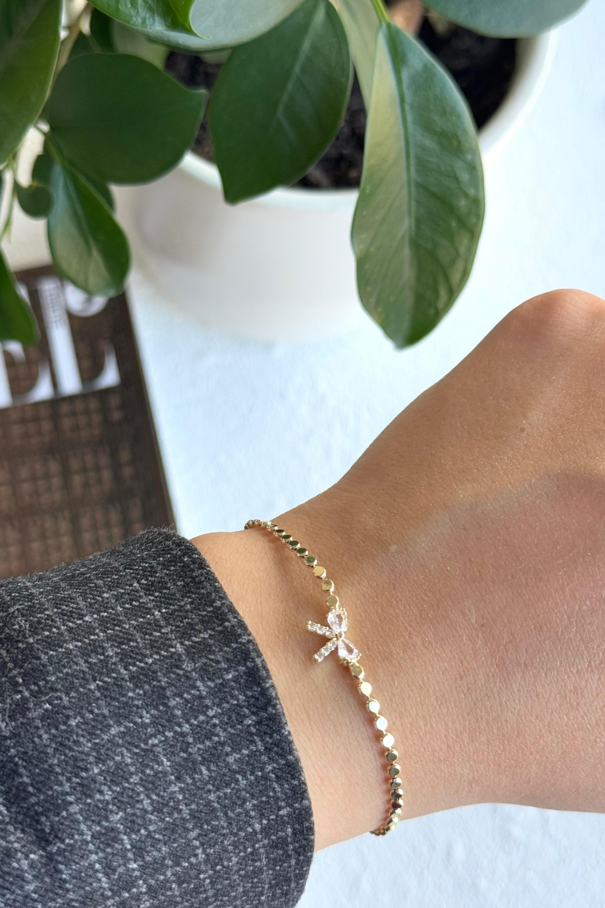 Yeni Sezon Ezme Zincirli Fiyonk Model Renk Atmaz Kararmaz Garantili Kadın Çelik Bileklik Gold