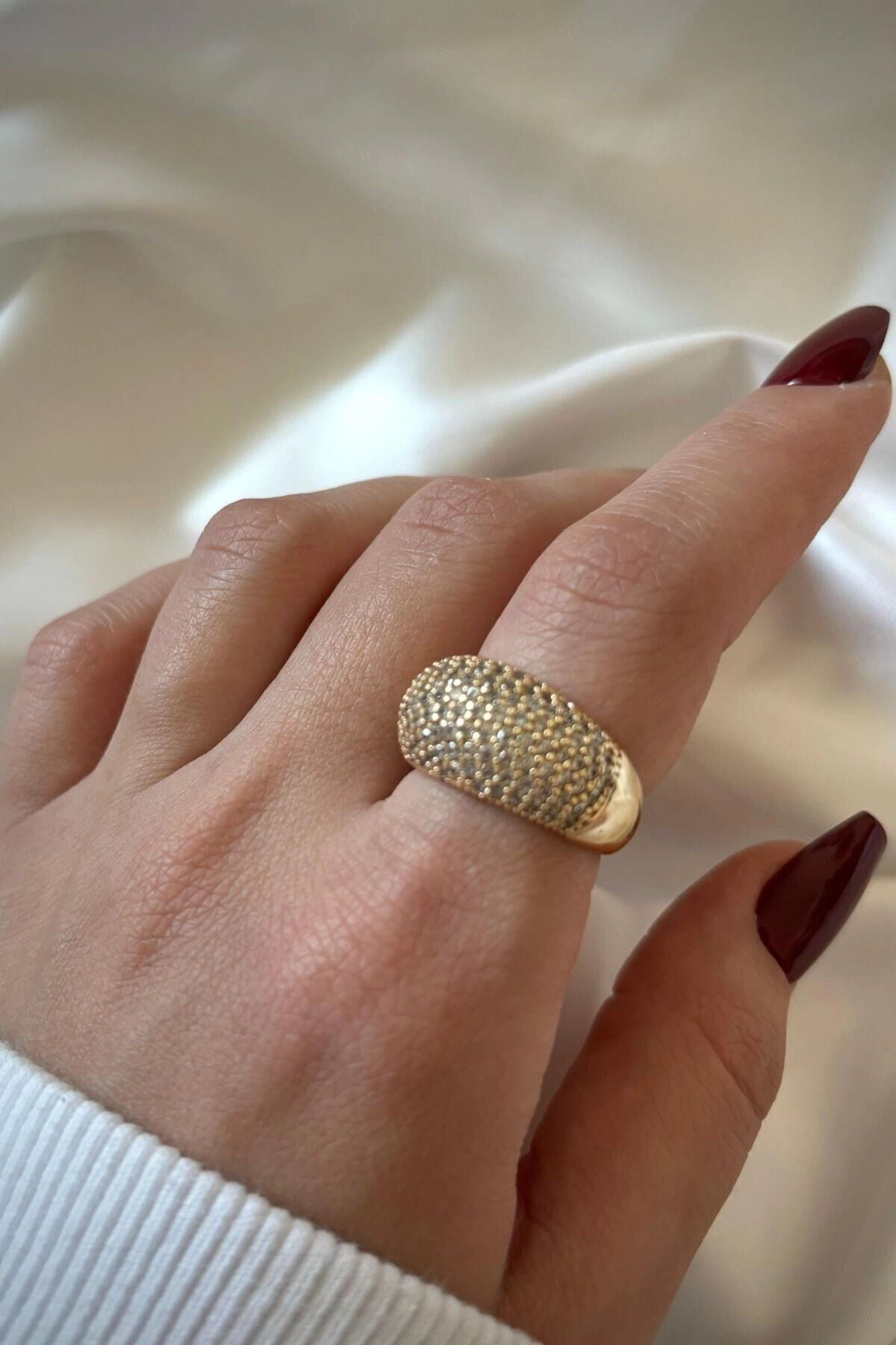 Özel Tasarım Minimalist Full Beyaz Taşlı Bombe Tasarım Ayarlanabilir Kadın Çelik Yüzük Gold