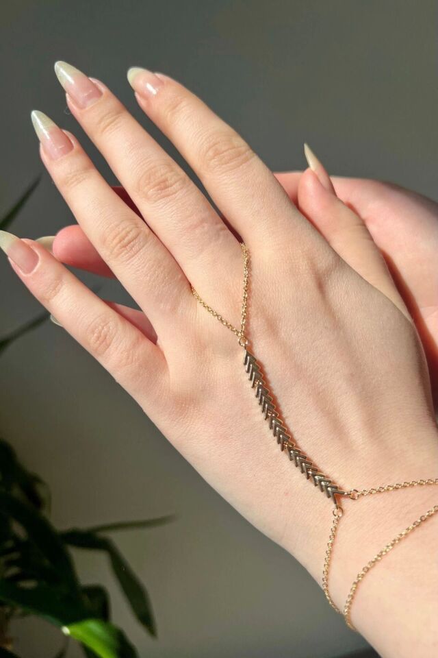 V Tasarım Çavuş Model Zirkon Taşlı Kararmaz Renk Atmaz Kadın Şahmeran Gold