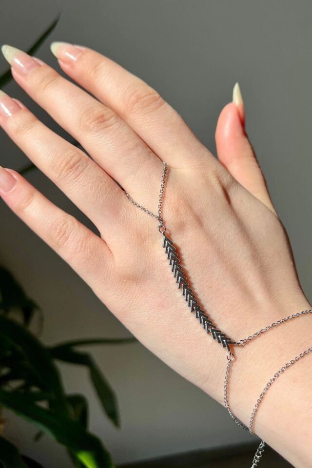 V Tasarım Çavuş Model Zirkon Taşlı Kararmaz Renk Atmaz Kadın Şahmeran Gümüş