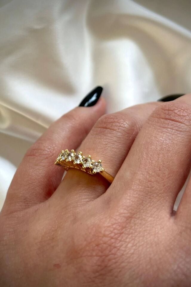 Yeni Sezon 7 Taş Sıra Zirkon Taşlı Tasarım Model Ayarlanabilir Kadın Çelik Yüzük Gold