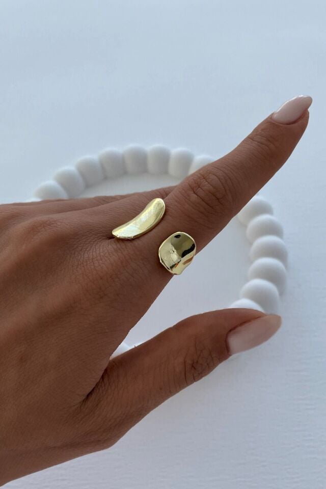 Özel Seri Cilalı Ortasi Boş Asimetrik Kavisli Model Bombe Tasarım Ayarlanabilir Kadın Çelik Yüzük Gold
