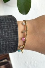 Premium Seri Renkli Taşlı Yonca Charmlı Ayarlanabilir Kadın Çelik Bileklik Kelepçe