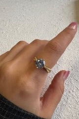 Premium Seri Bold Line Zirkon Taşlı Klasik Tek Taş Tasarım Yarım Tur Ayarlanabilir Kadın Çelik Yüzük